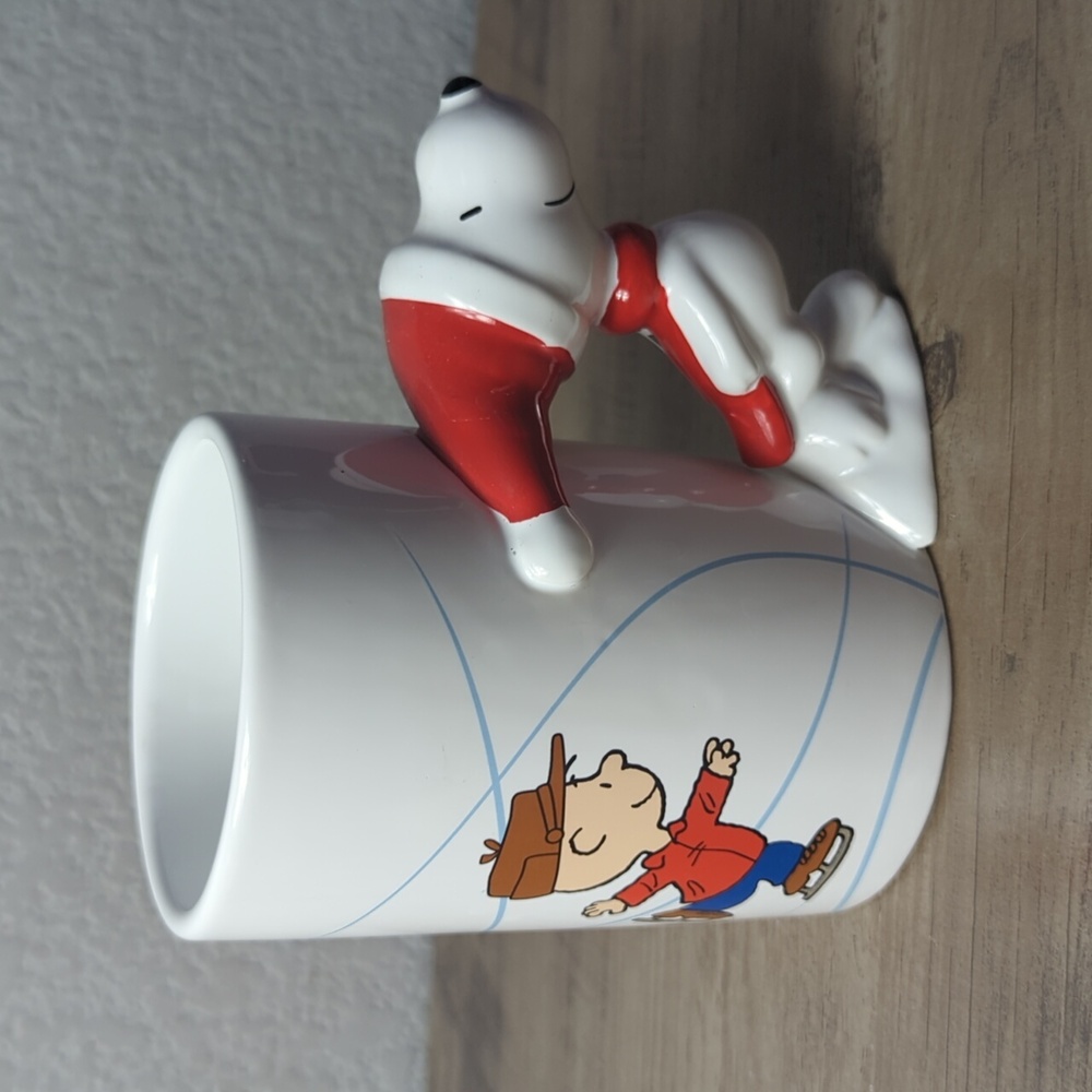 Telaflora 50th Anniversary A Charlie Brown Christmas Snoopy Mug